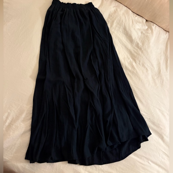 Abercrombie & Fitch Black Maxi Skirt - Picture 2 of 3